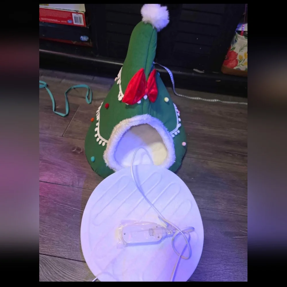 Festive Green Christmas Tree Heated  Pet Bed